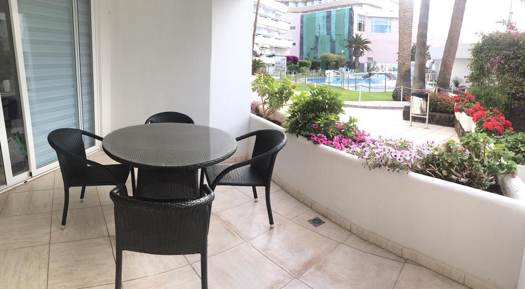 Primera línea de mar ! Wuifi y parking gratis! Costa Adeje  Exterior foto