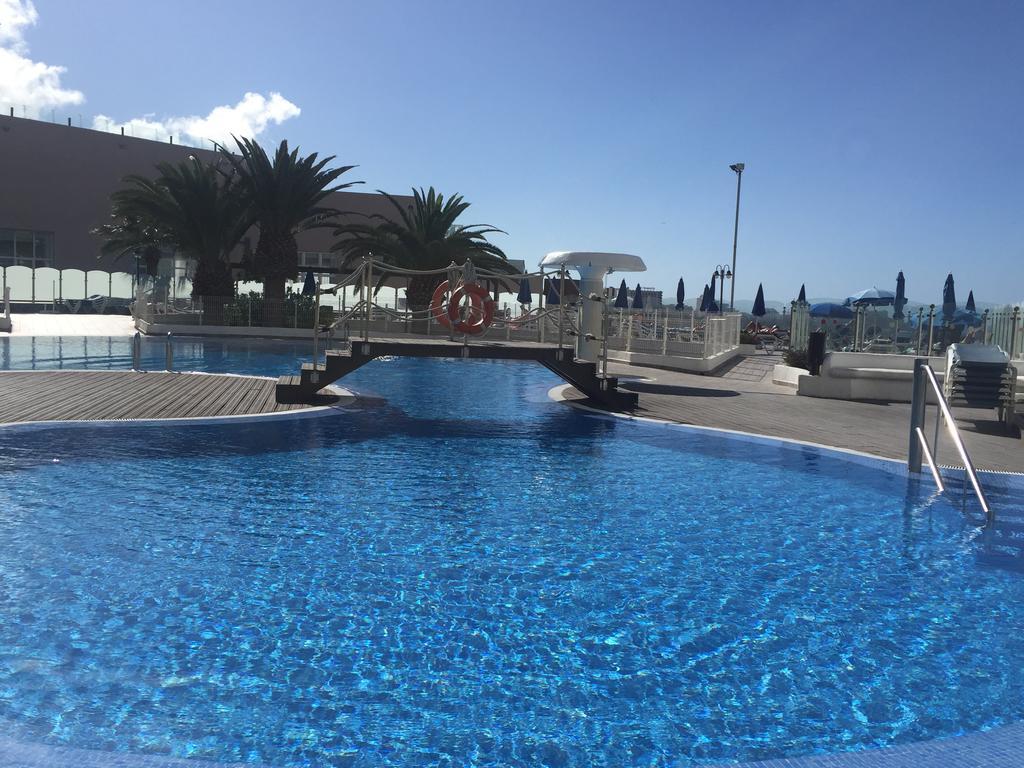 Primera línea de mar ! Wuifi y parking gratis! Costa Adeje  Exterior foto